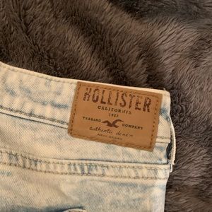 Size 5 Hollister Crop Acid Wash Jeggings